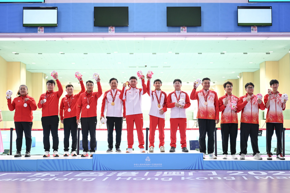 最终, 在赛后庆祝 最终, 在赛后庆祝